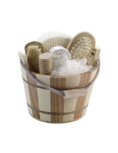 Wellness-Set im Holzbottich